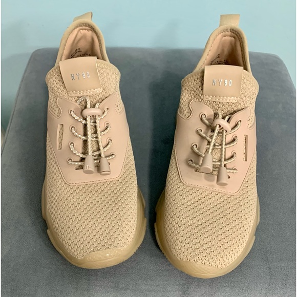 Steve Madden glitter sneakers in original box - Picture 2 of 5